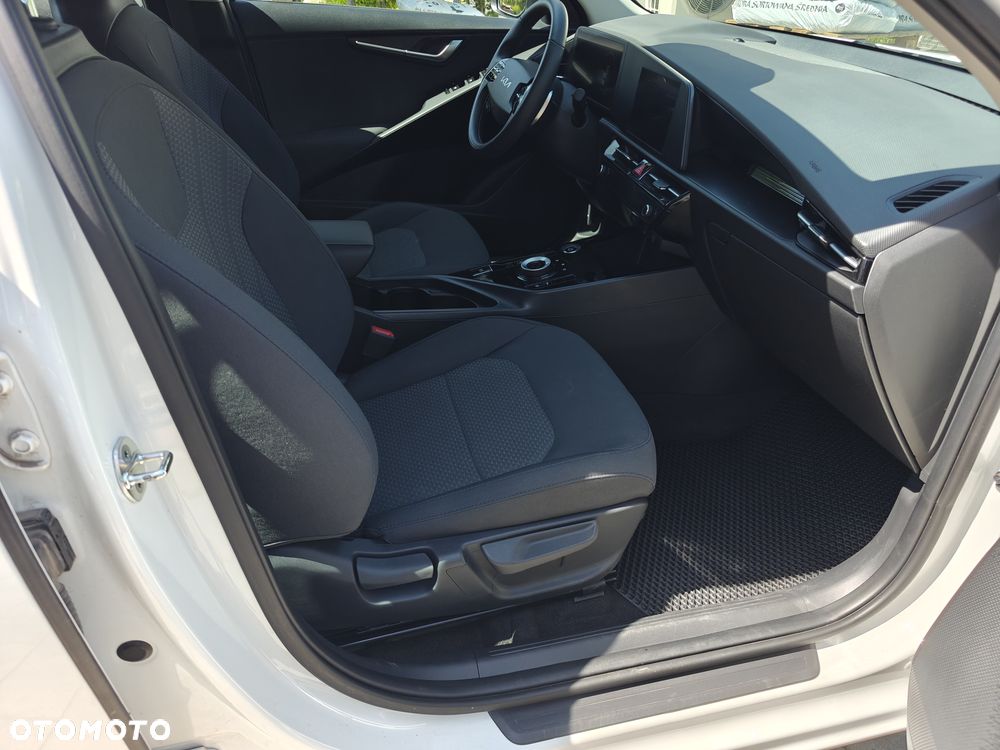 Kia Niro 64kWh M - 10