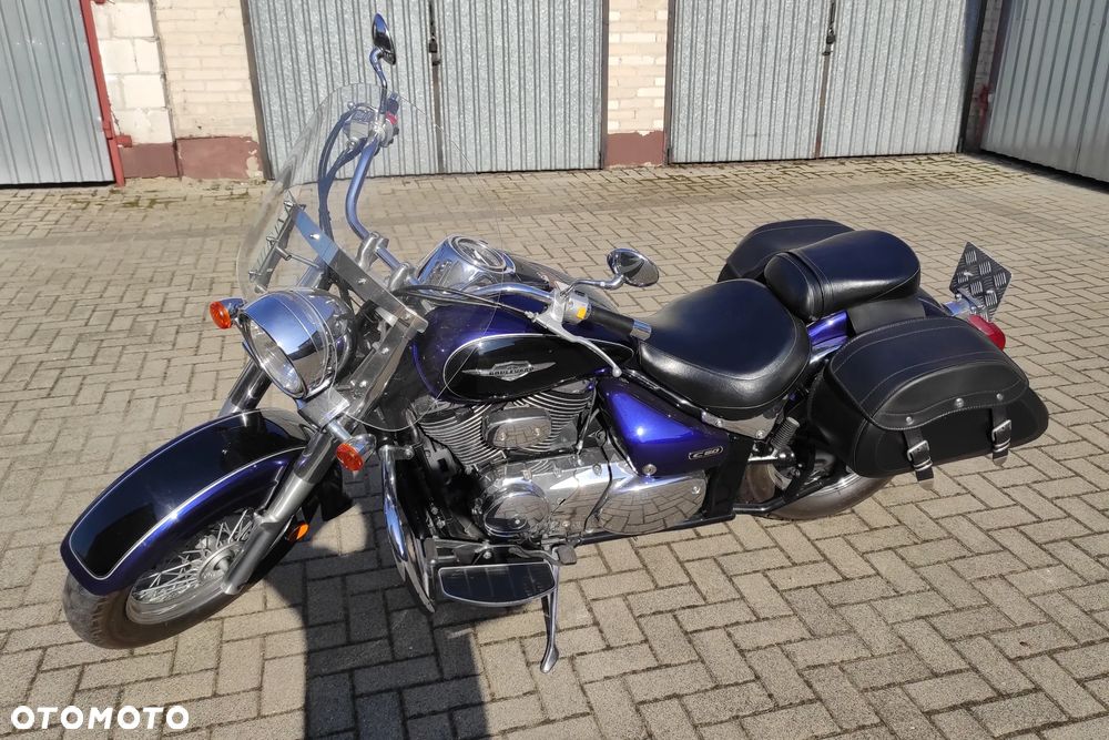 Suzuki VL 800 Volusia - Boulevard C50 - 2