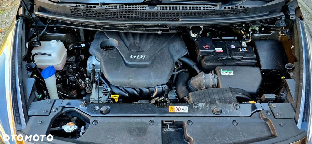 Kia Carens 1.6 GDI Edition 7 - 24