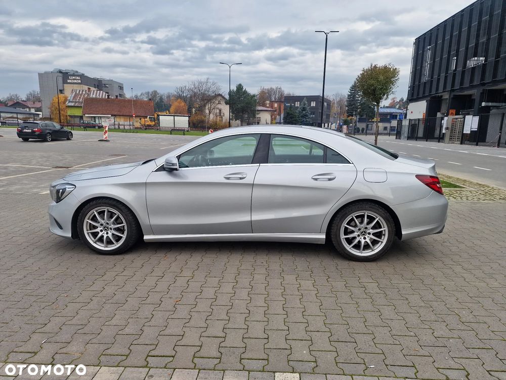 Mercedes-Benz CLA 250 4-Matic AMG Line - 19