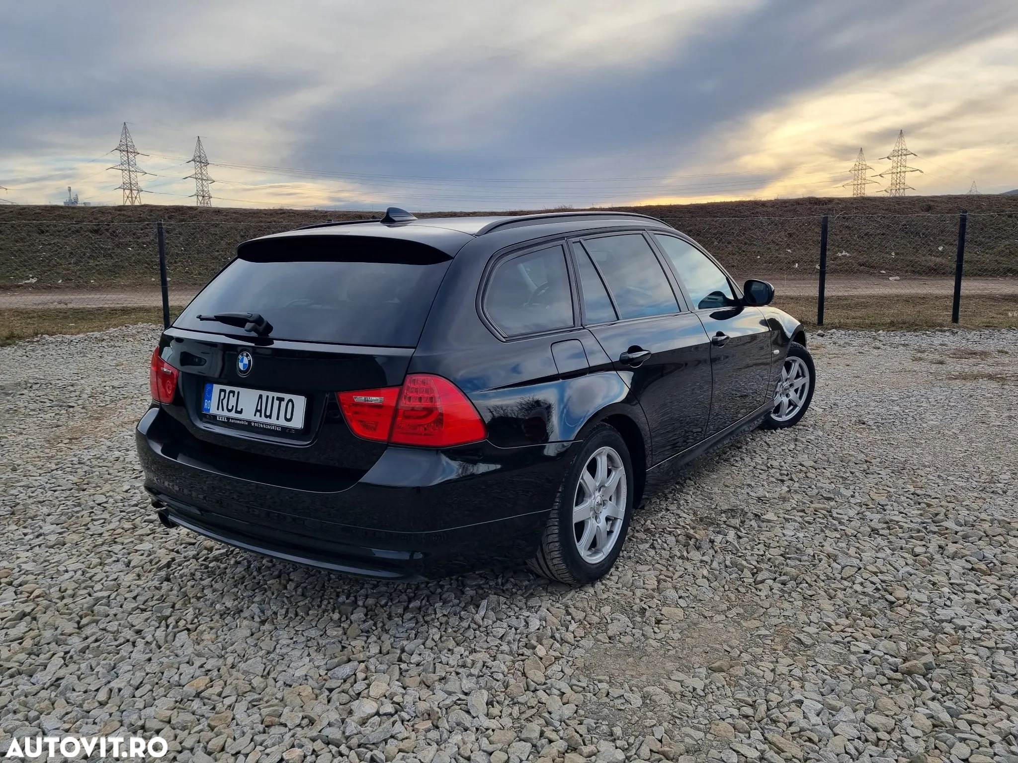 BMW Seria 3 320d DPF Touring - 5