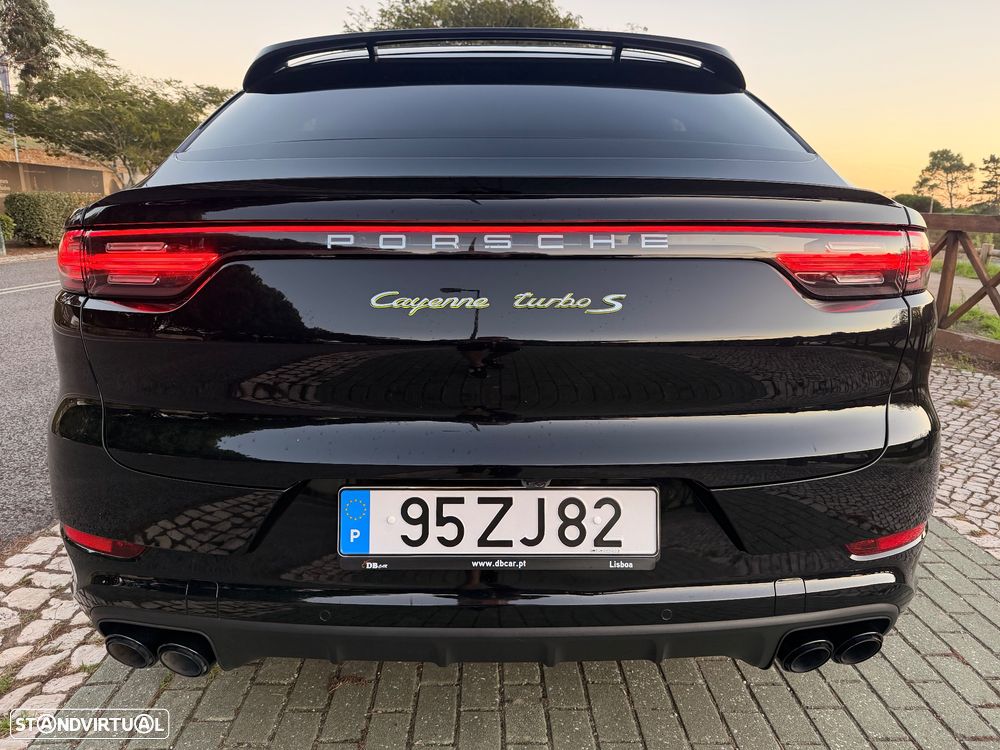 Porsche Cayenne Coupé Turbo S E-Hybrid - 11