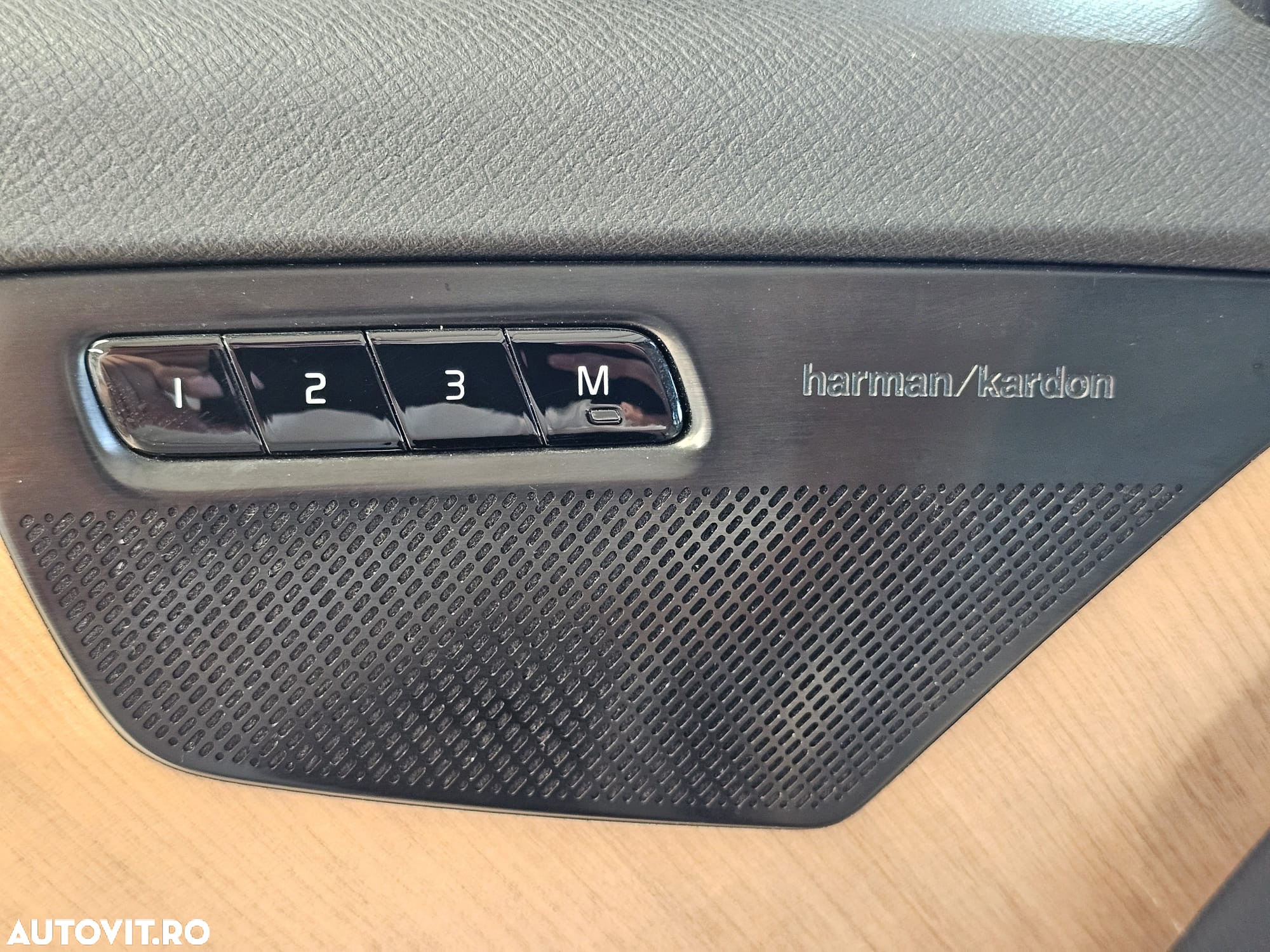 Volvo XC 90 T8 AWD Recharge Geartronic Inscription Expression - 21