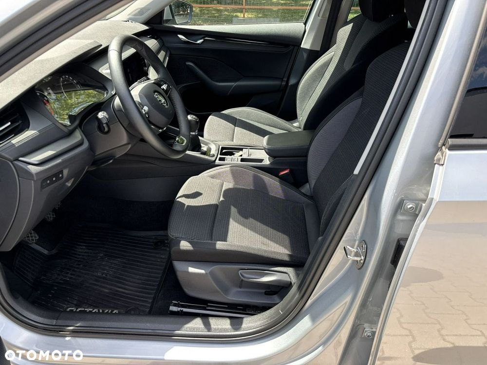 Skoda Octavia 1.5 TSI Ambition - 11