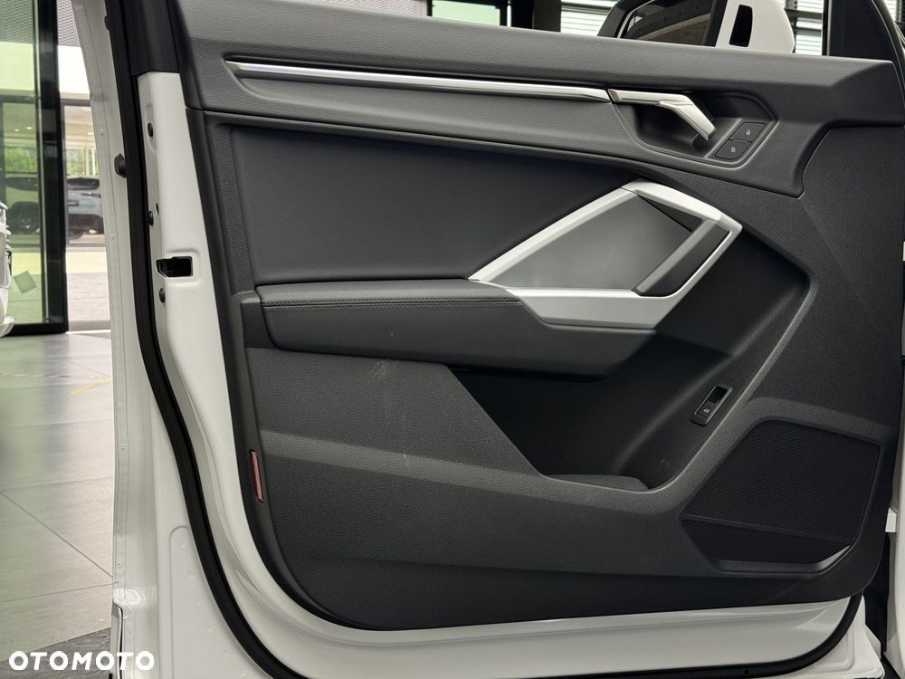 Audi Q3 35 TFSI mHEV S-Line S tronic - 14