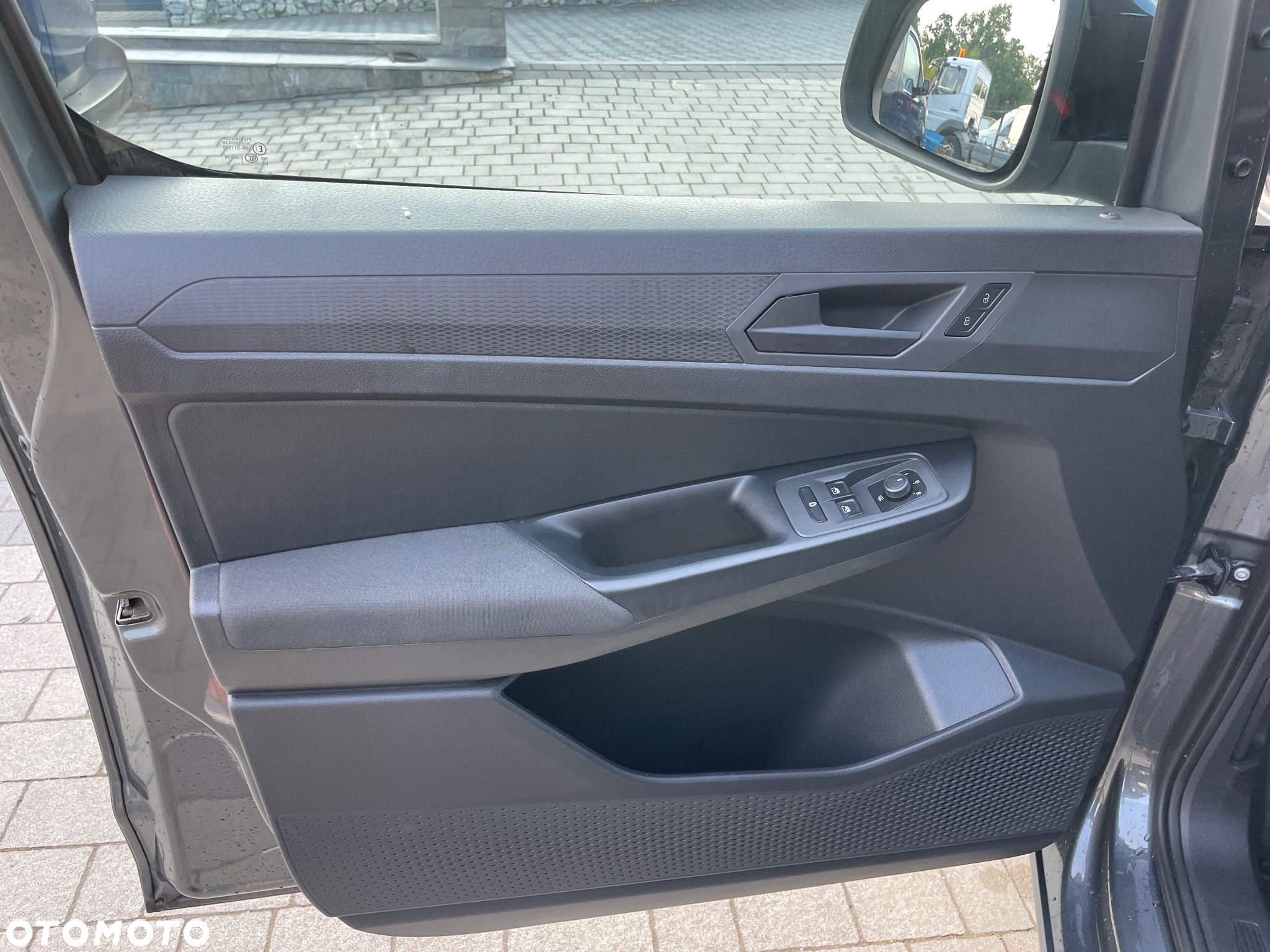 Volkswagen Caddy 1.5 TSI Life DSG - 27