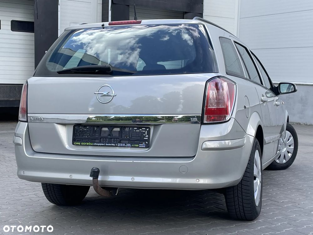 Opel Astra 1.8 Caravan - 9