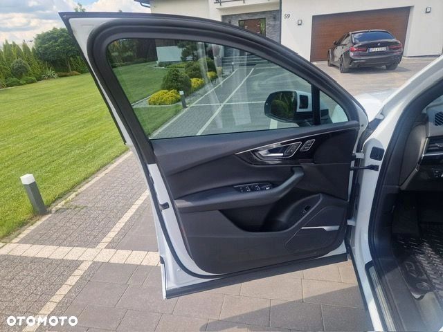 Audi Q7 - 12
