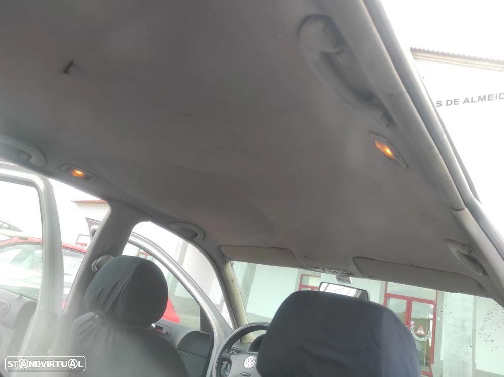 VW Golf 1.9 TDi Highline - 4