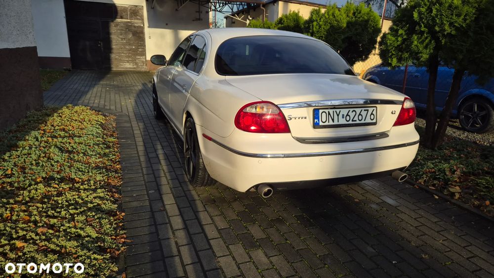 Jaguar S-Type 4.2 V8 - 3