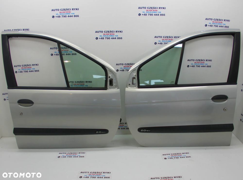 Renault Scenic Drzwi prawe lewe przód - 1