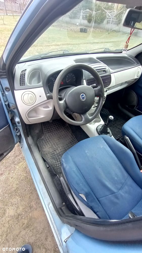 Fiat Punto 1.3 Multijet - 9