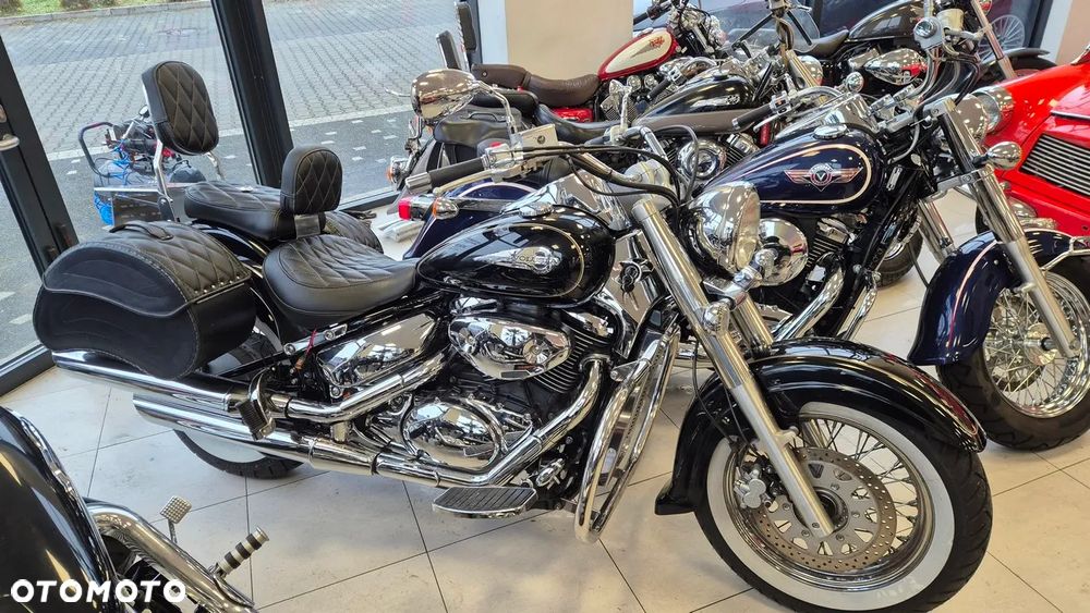 Suzuki Intruder - 17