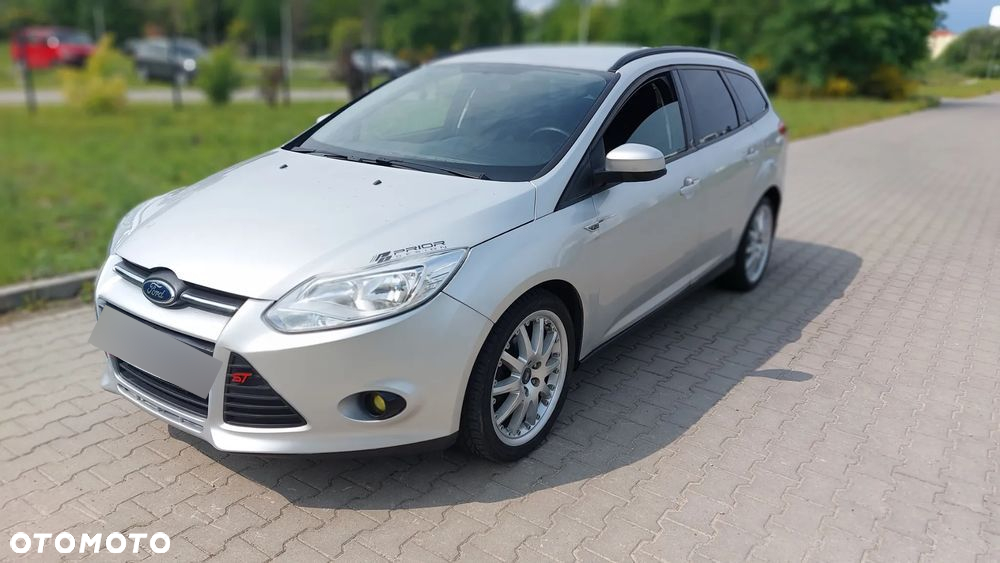 Ford Focus Turnier 1.6 TDCi DPF Titanium - 36