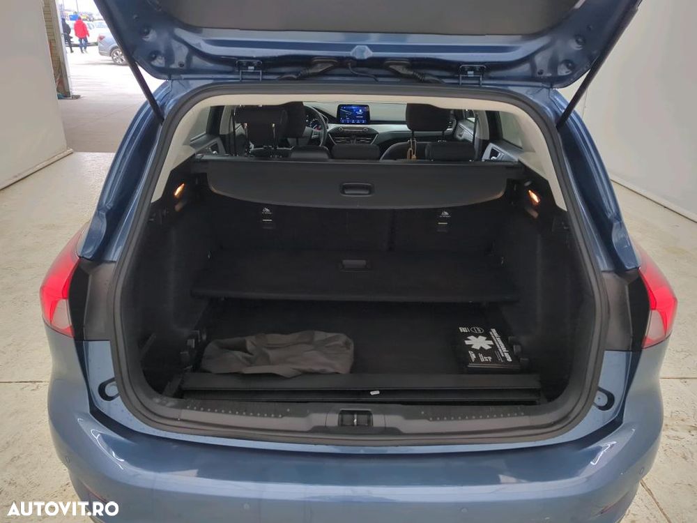 Ford Focus 1.0 EcoBoost Hybrid COOL&CONNECT DESIGN - 9