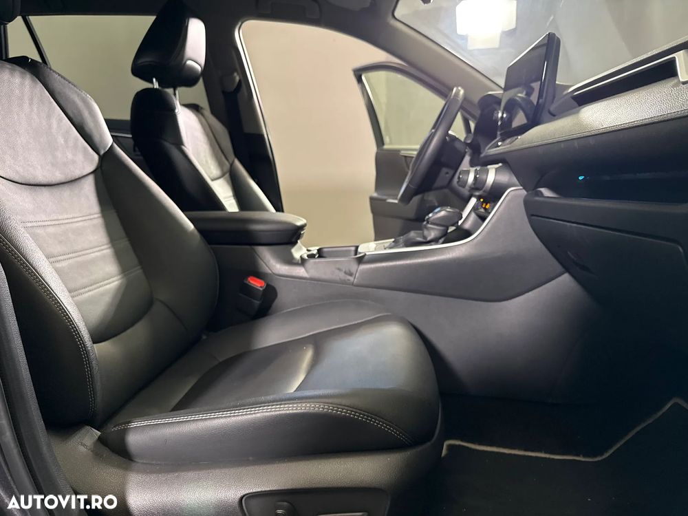 Toyota RAV4 - 12