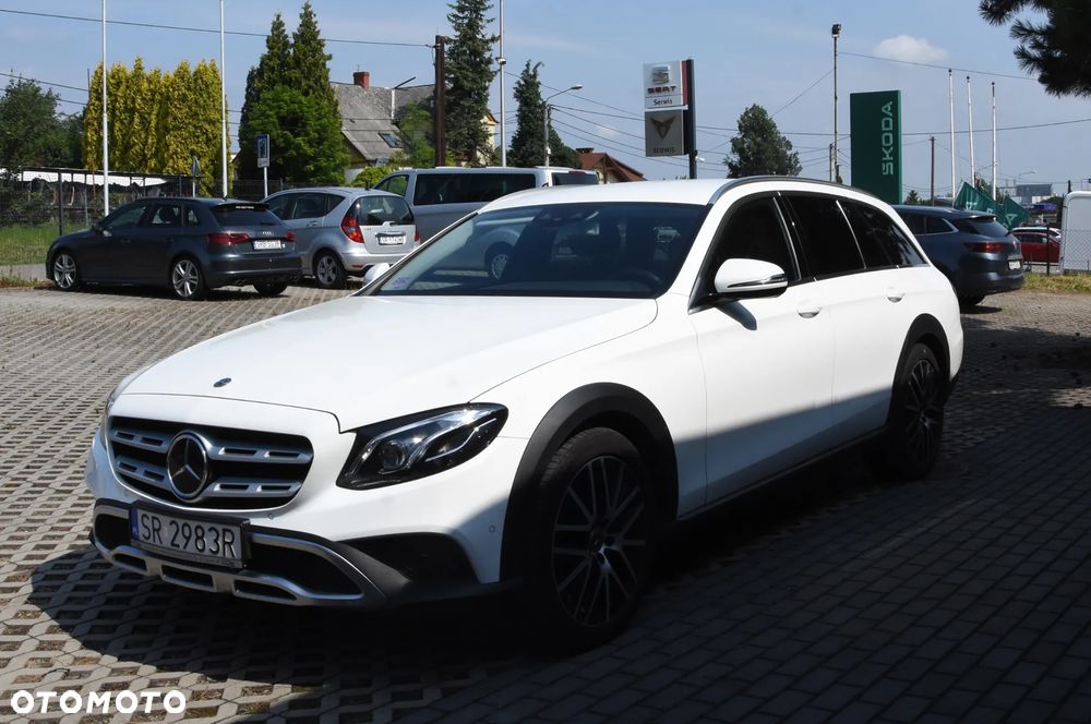 Mercedes-Benz Klasa E 220 d 4Matic All-Terrain 9G-TRONIC Avantgarde - 1