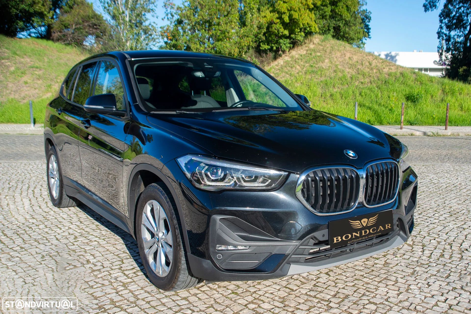 BMW X1 25 e xDrive Corporate Edition - 1