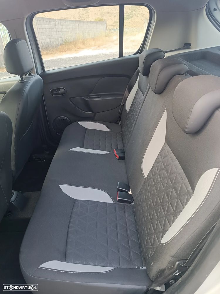 Dacia Sandero 0.9 TCe Stepway - 6