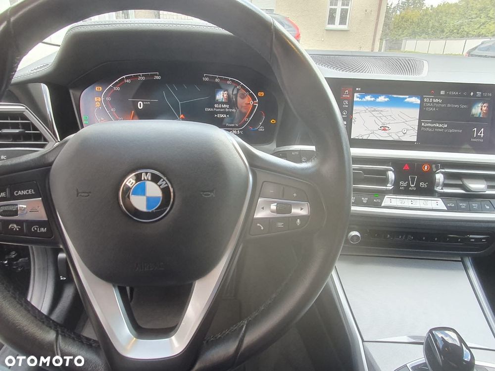 BMW Seria 3 318d MHEV - 5