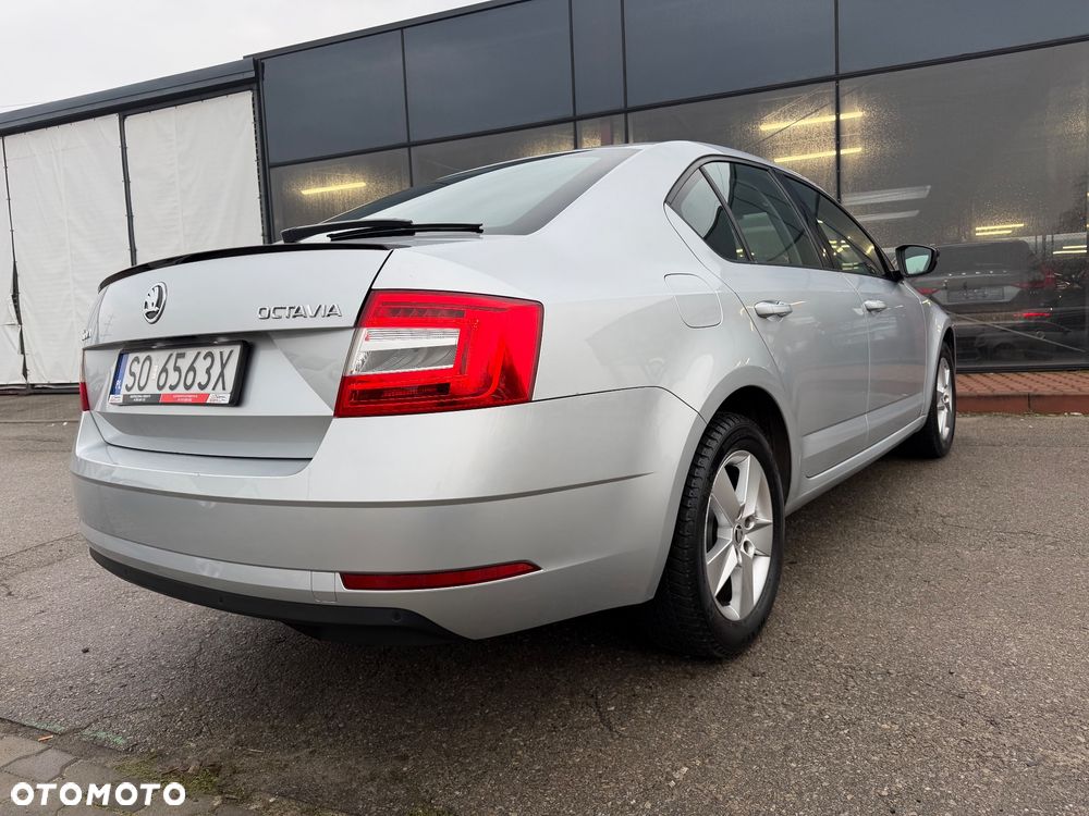 Skoda Octavia 1.5 TSI ACT Style - 15