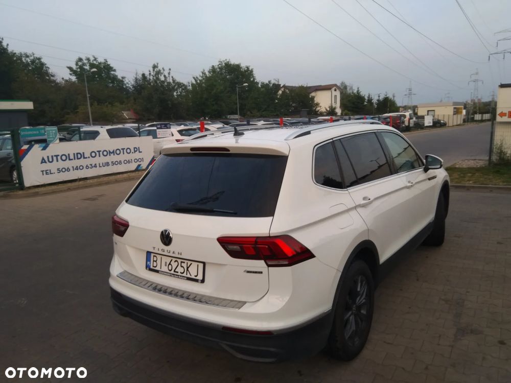 Volkswagen Tiguan 2.0 TSI 4Mot Elegance DSG - 4