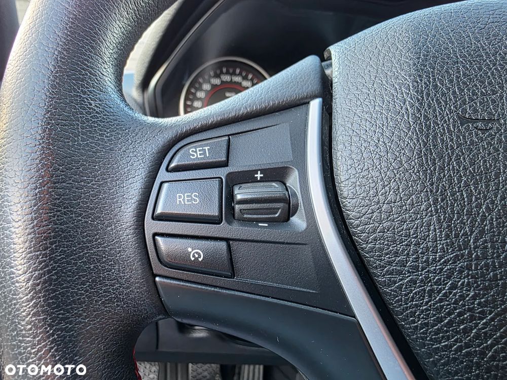 BMW Seria 1 118i Sport Line - 25