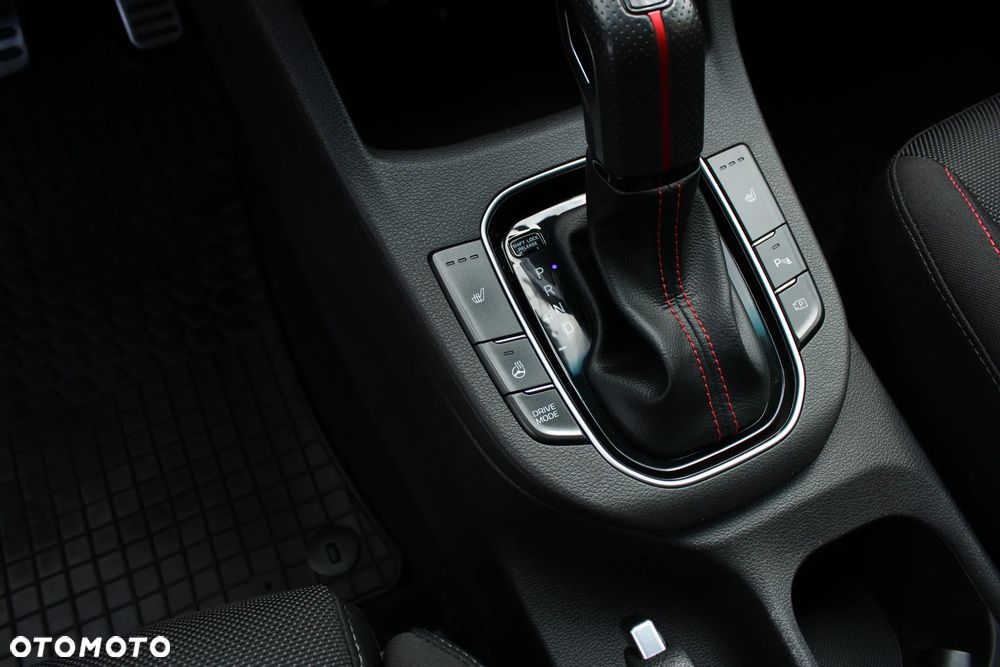 Hyundai i30 1.5 T-GDI 48V-Hybrid DCT N-Line - 28