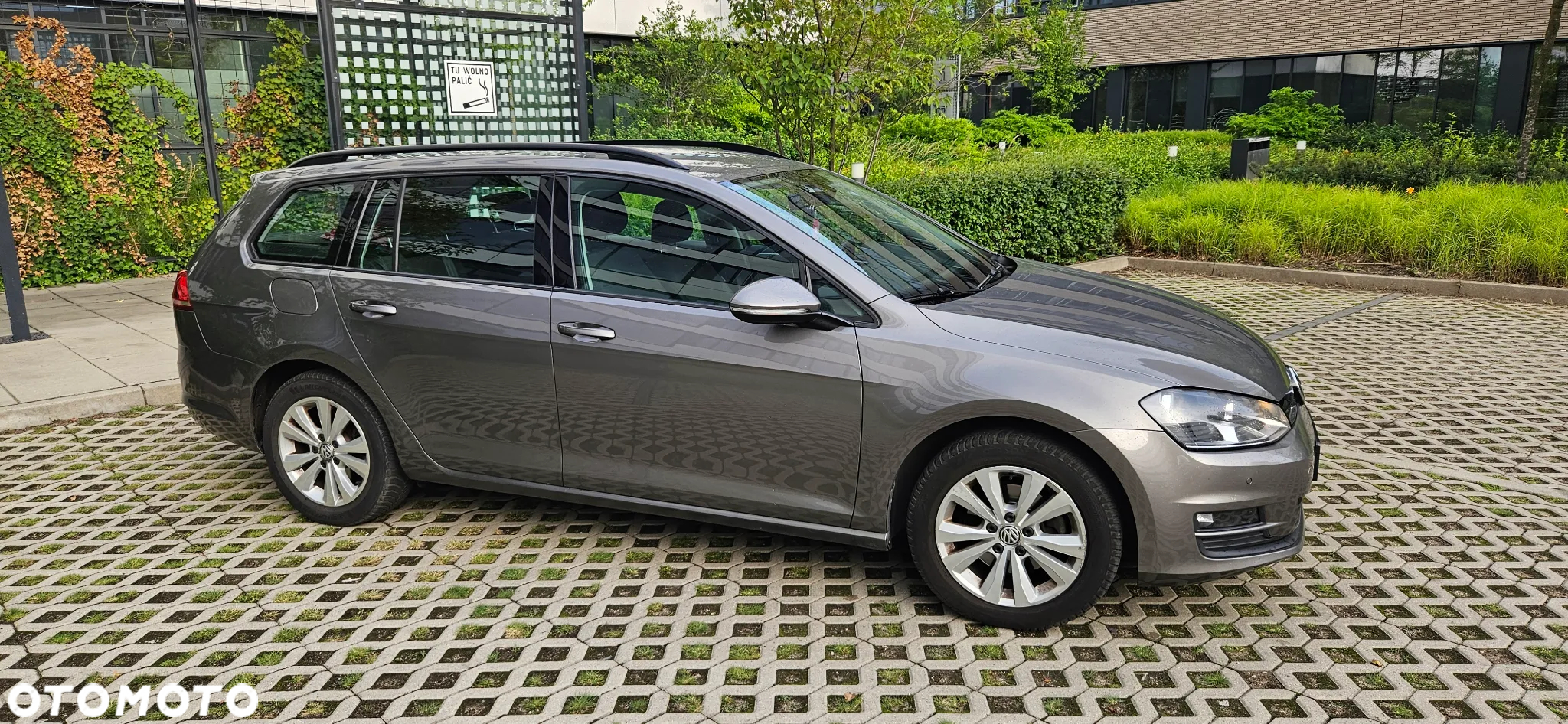 Volkswagen Golf VII 1.6 TDI BMT Comfortline - 3