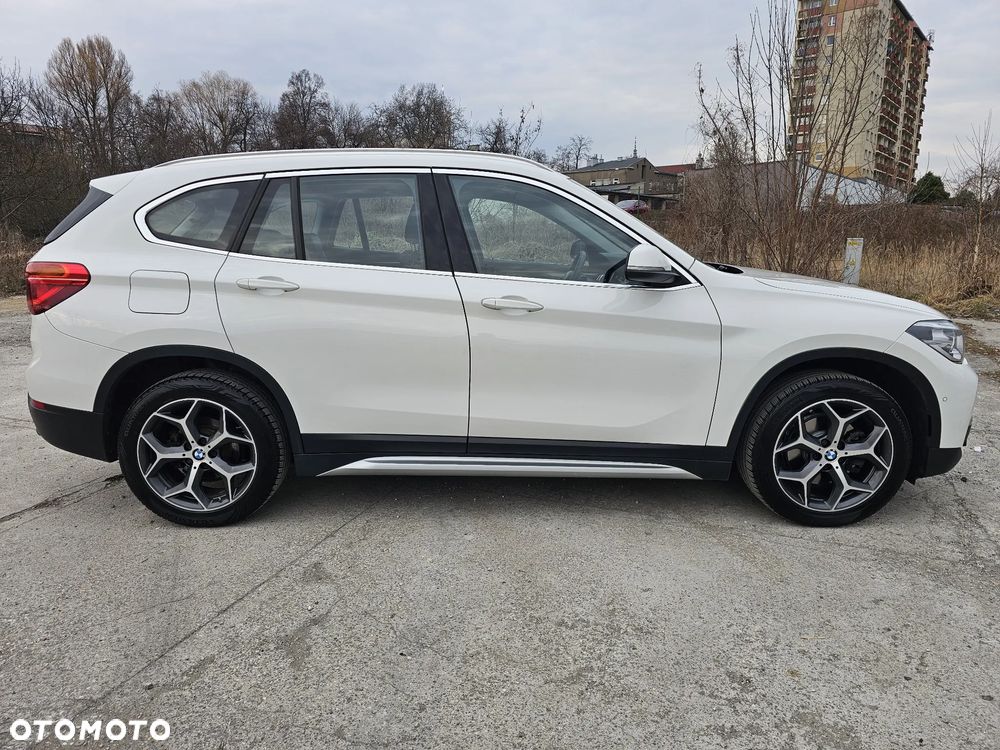 BMW X1 sDrive18d xLine - 8