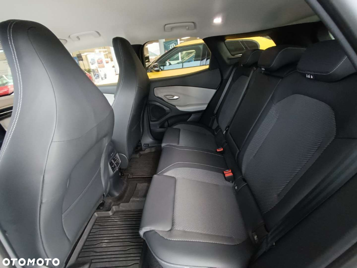 Ford Explorer - 12