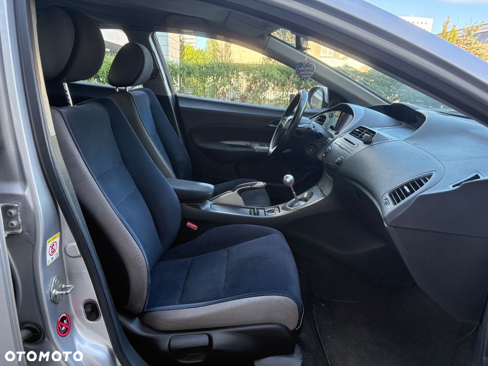 Honda Civic 1.4 Comfort - 14