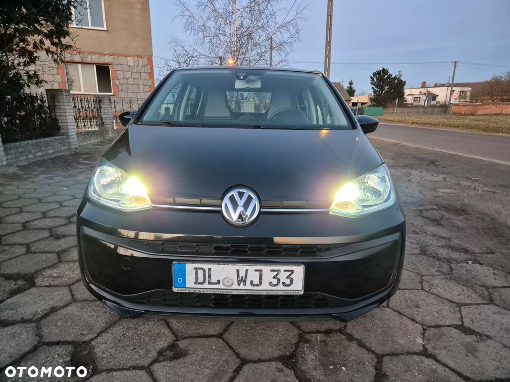 Volkswagen up! black - 21