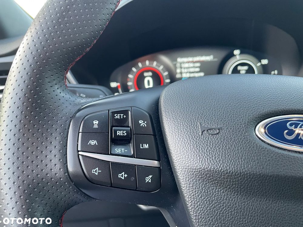 Ford Kuga 2.5P PHEV FWD ST-Line - 8