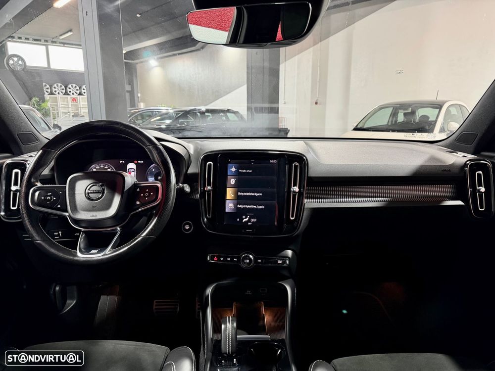 Volvo XC 40 2.0 D3 R-Design Geartronic - 44