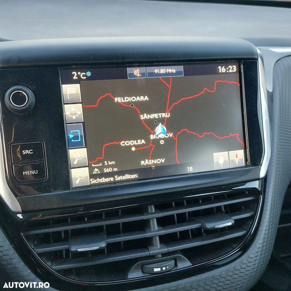 Peugeot 2008 PureTech 110 Stop&Start EAT6 Allure - 8