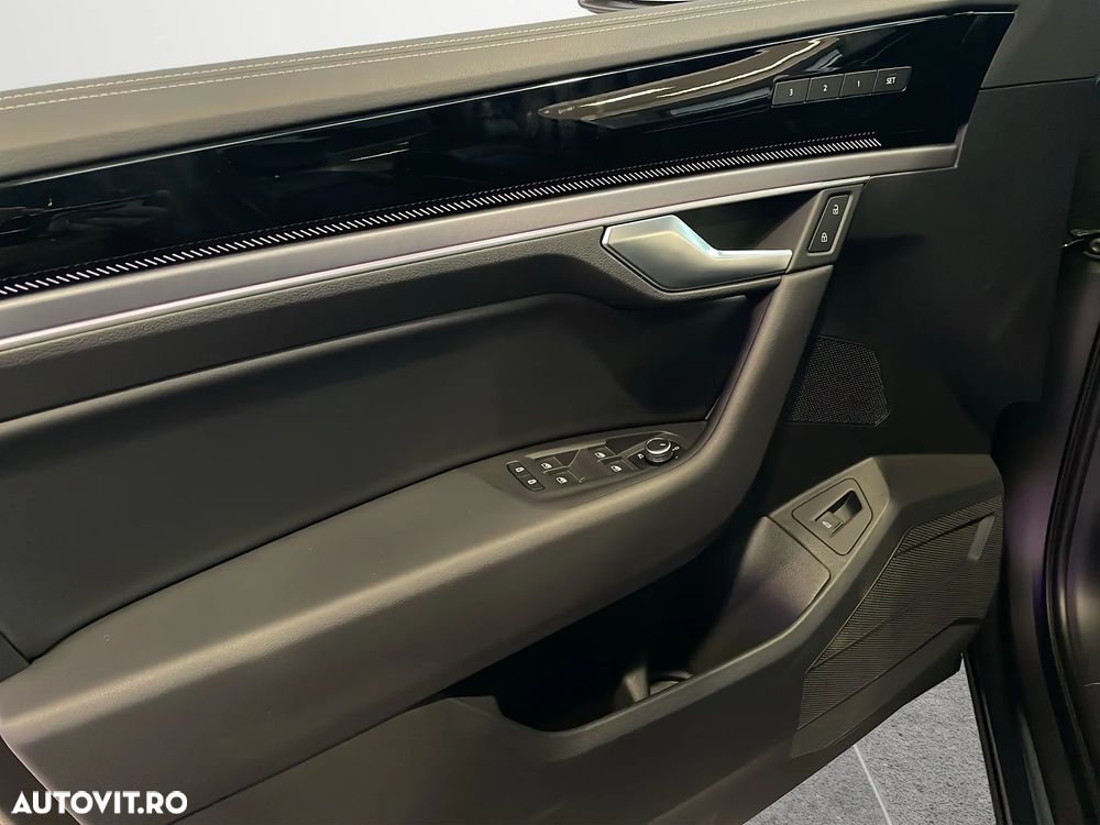 Volkswagen Touareg V6 TDI 4MOTION R-Line - 12