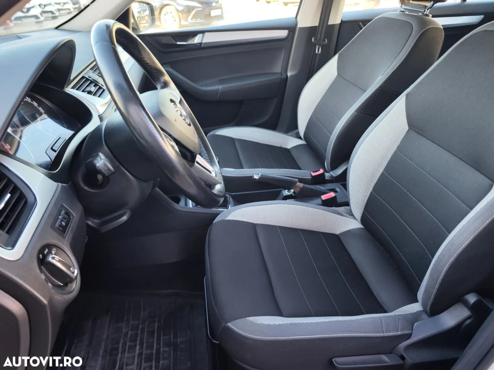 Skoda RAPID 1.0 TSI Ambition - 11