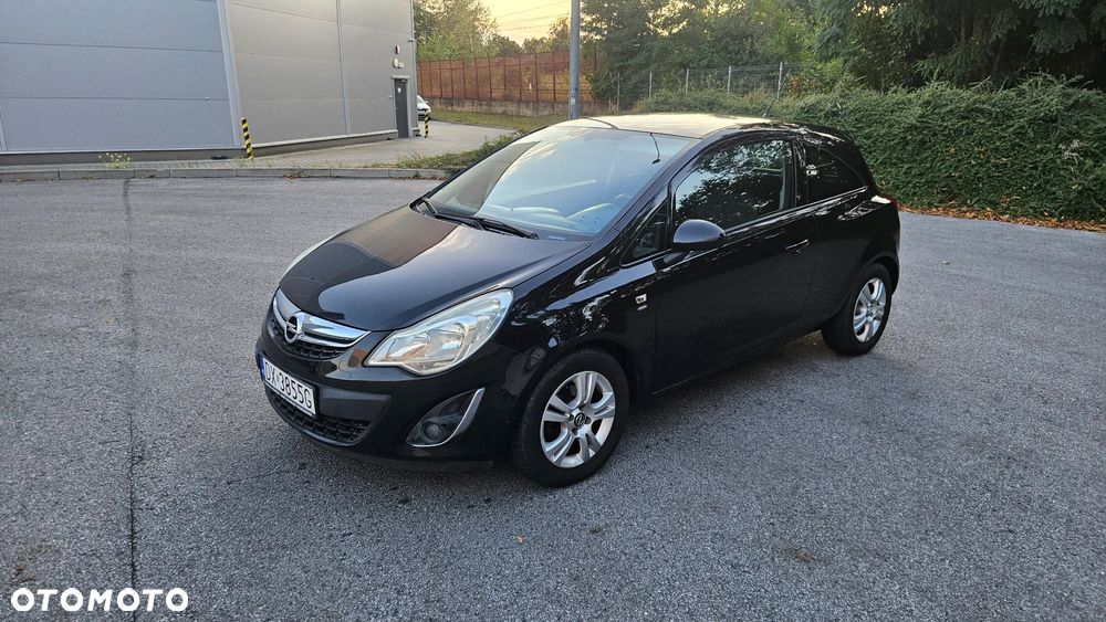 Opel Corsa 1.4 16V Satellite