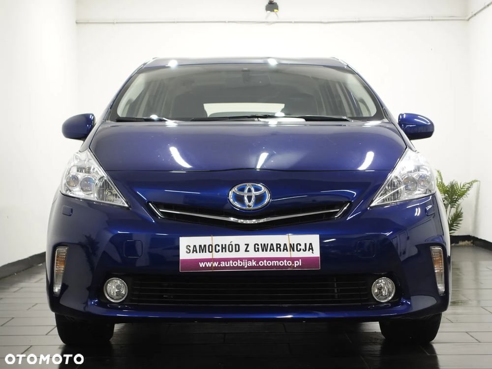 Toyota Prius (Hybrid) - 11