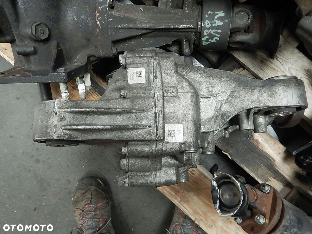 reduktor przod jeep grand cherokee wk2 p68060207ad - 1