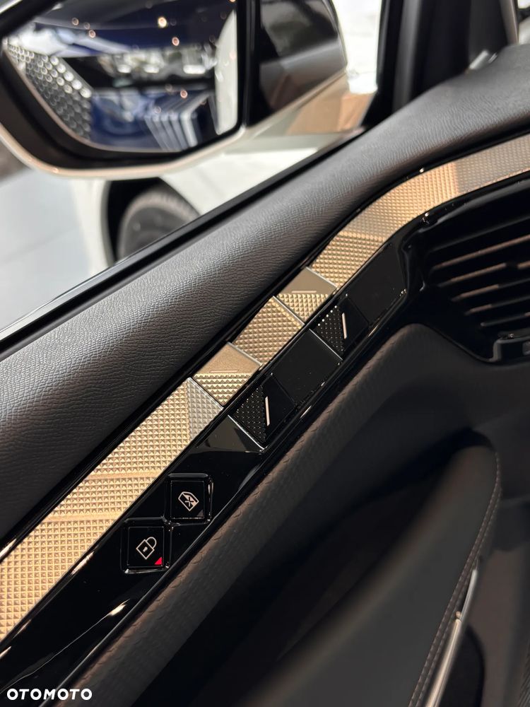 DS Automobiles N°4 1.2 mHEV Pallas eDCS6 - 19