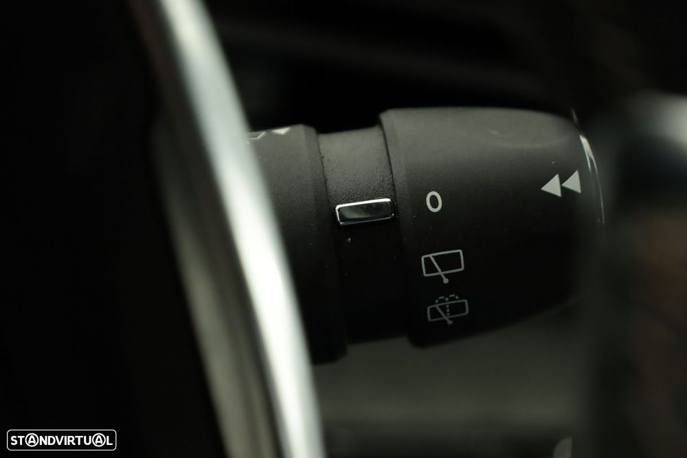 Peugeot 3008 1.2 Hybrid Allure Pack e-DCS6 - 19