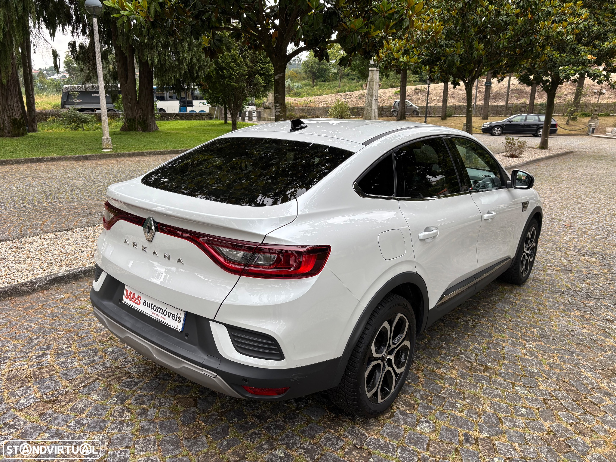 Renault Arkana 1.6 E-Tech Intens - 11