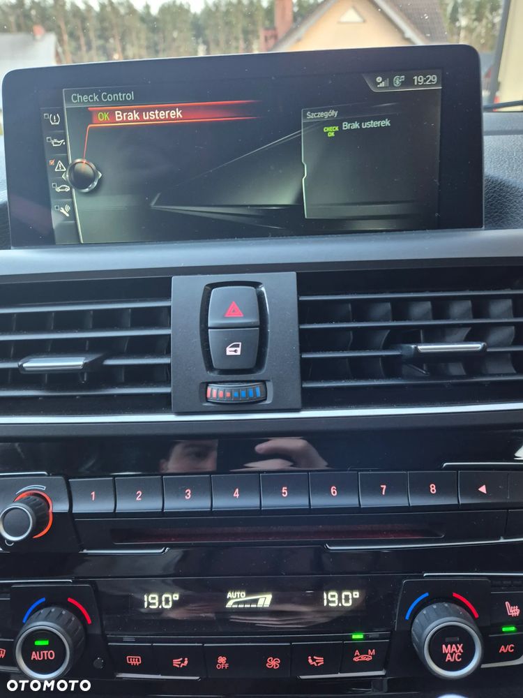 BMW Seria 1 118i Urban Line - 9