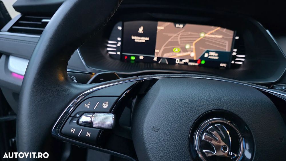 Skoda Octavia Combi 2.0 TDI DSG Tour - 32