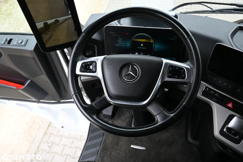 Mercedes-Benz Actros L - 22