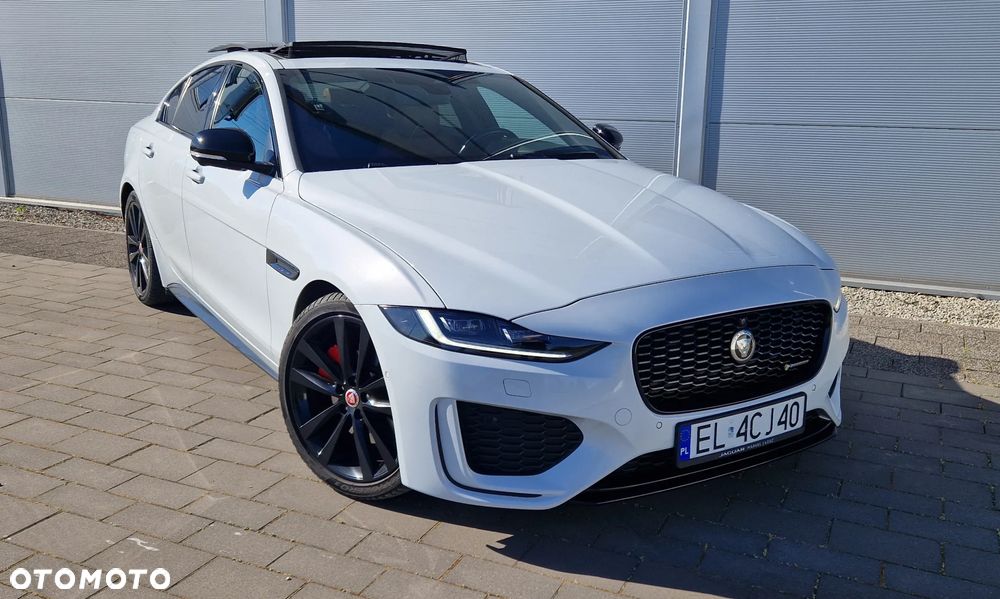 Jaguar XE 2.0 D200 mHEV R-Dynamic HSE - 6