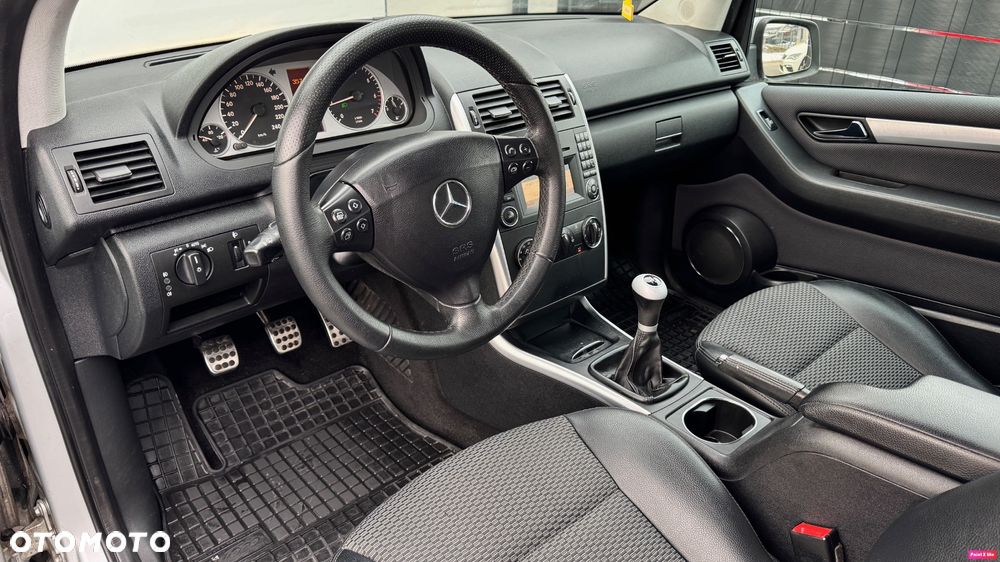 Mercedes-Benz Klasa A 170 Avantgarde - 9