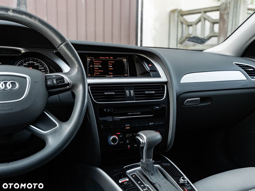 Audi A4 Avant 2.0 TDI DPF clean diesel multitronic Attraction - 29